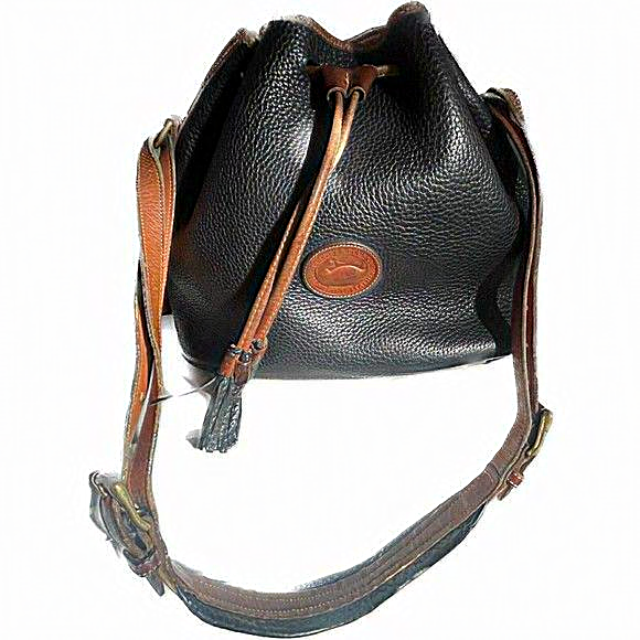 Dooney‎ & Bourke Black Pebbled Leather Drawstring Buckle Shoulder Bag - Vintage - Picture 2 of 5